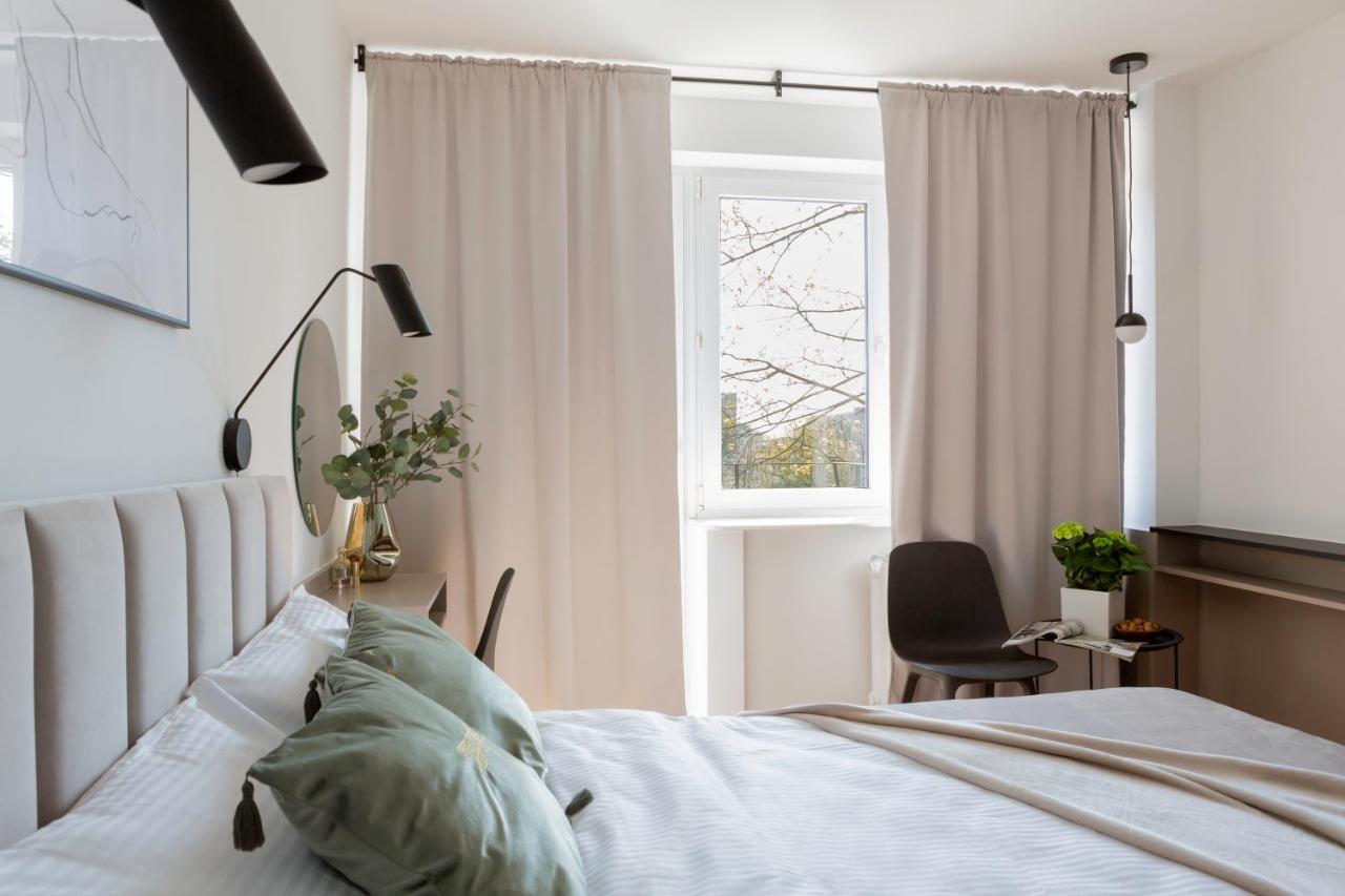 Apartment 32 *